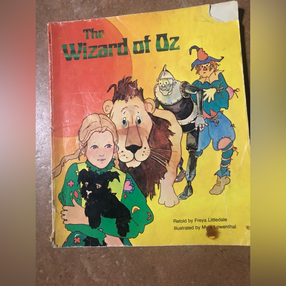 ‘The Wizard of Oz’ Illustrated Kids Book